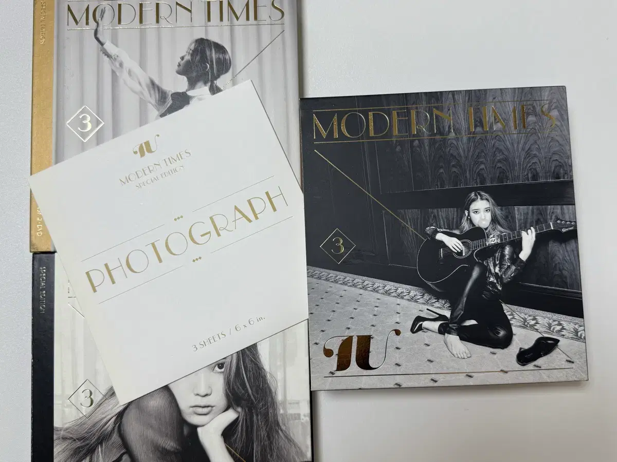 아이유 꽃갈피 하나 둘 일괄 | 브랜드 중고거래 플랫폼, 번개장터